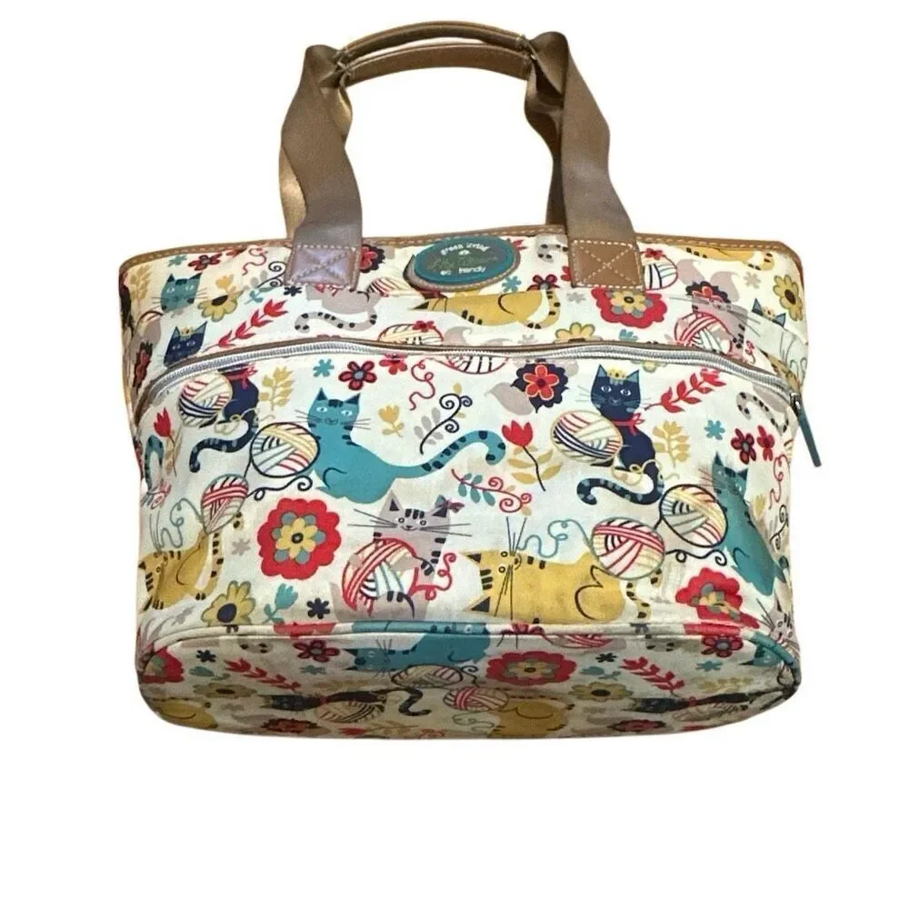 Lily Bloom insulated lunch bag Furry Friends kitty cats adorable friends on it